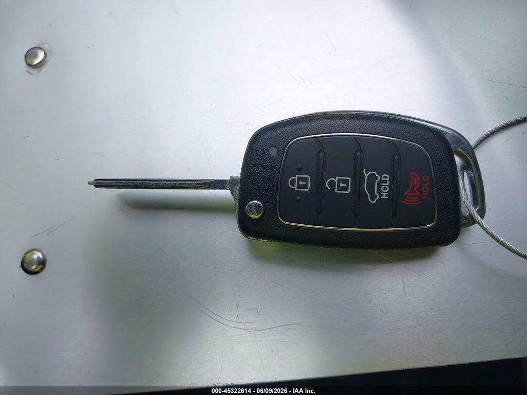 5NPE24AF4HH489964 2017 HYUNDAI SONATA photo no. 11