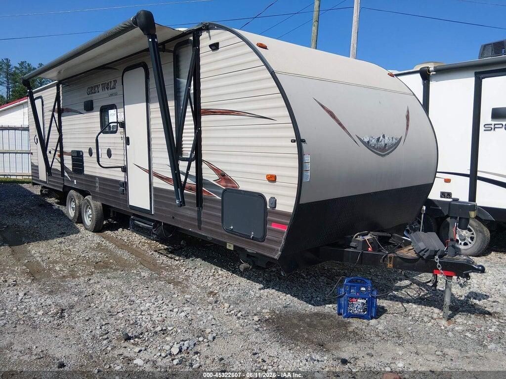 4X4TCKB2XHK039137 2017 FOREST RIVER CHEROKEE GREY WOLF 26DBH TRAVEL TRAILER photo no. 1