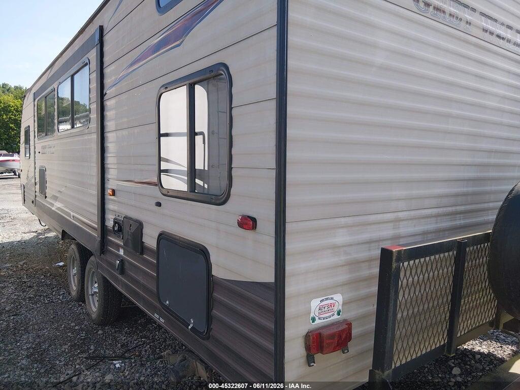 4X4TCKB2XHK039137 2017 FOREST RIVER CHEROKEE GREY WOLF 26DBH TRAVEL TRAILER photo no. 3