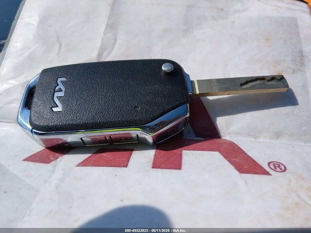 KNDEPCAA9R7617797 2024 KIA SELTOS photo no. 11