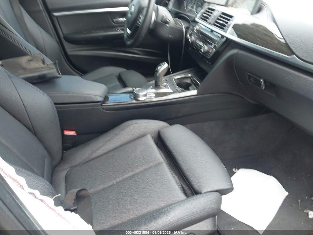 WBA8B9G50JNU97863 2018 BMW 330I photo no. 5