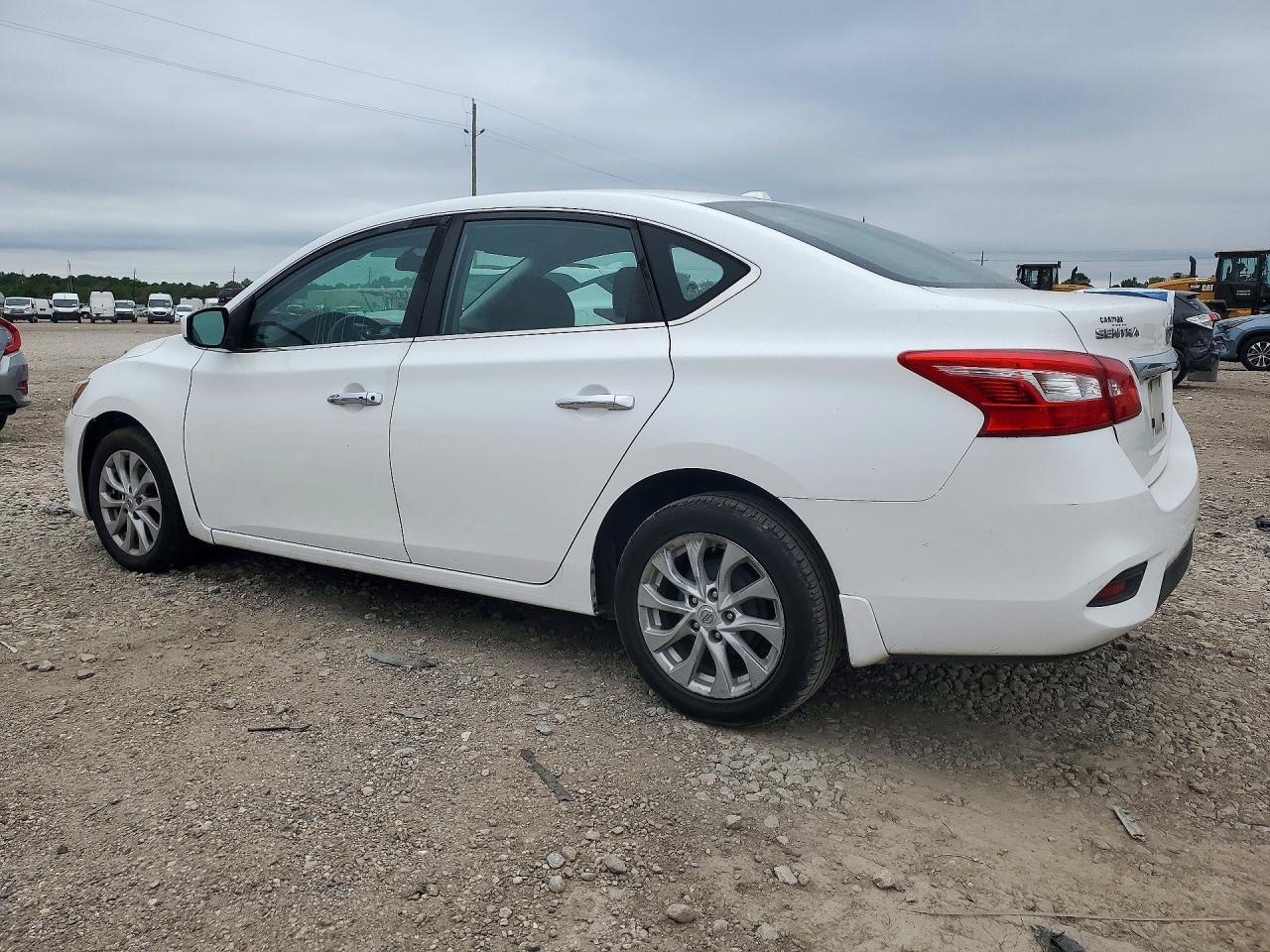 2019 NISSAN SENTRA SV — Фото 3 из 11