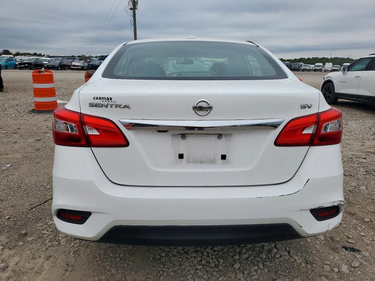 2019 NISSAN SENTRA SV — Фото 4 из 11