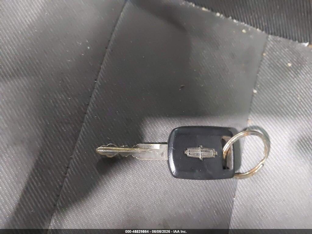 1FMYU92Z95KA55660 2005 FORD ESCAPE photo no. 11
