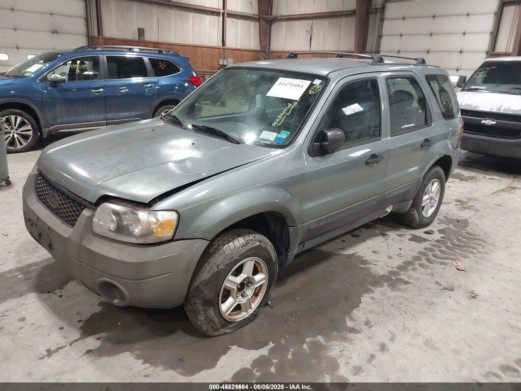 1FMYU92Z95KA55660 2005 FORD ESCAPE photo no. 2