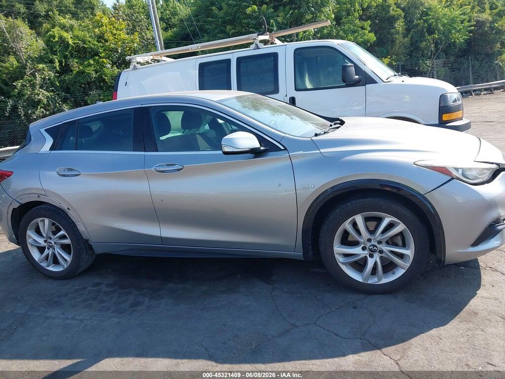 SJKCH5CP7HA033320 2017 INFINITI QX30 photo no. 12