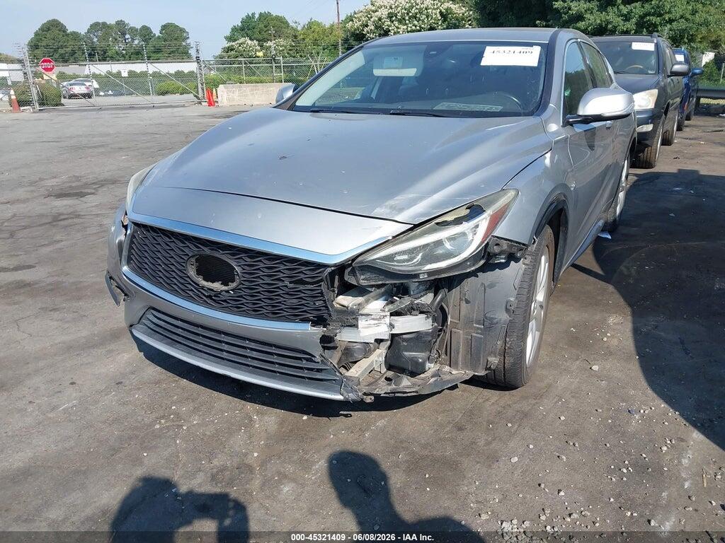 SJKCH5CP7HA033320 2017 INFINITI QX30 photo no. 6
