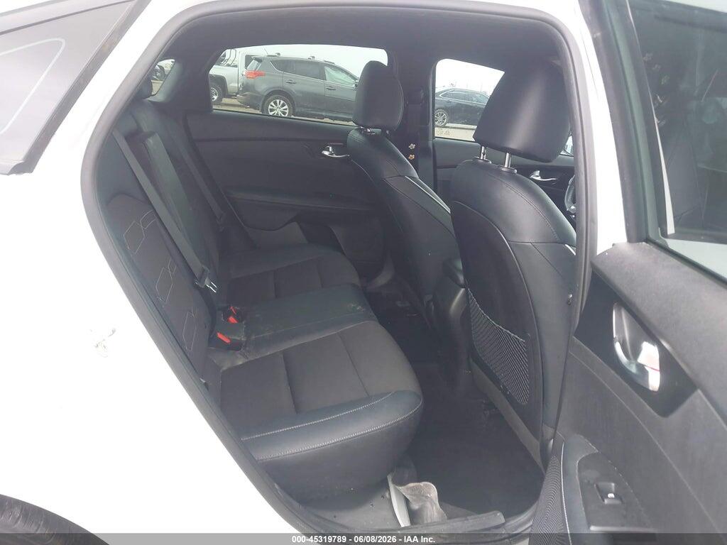 3KPF54AD9PE658440 2023 KIA FORTE photo no. 8