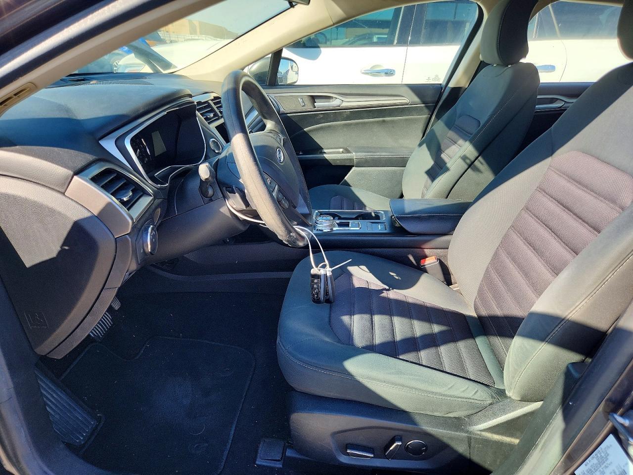 2017 FORD FUSION SE — Фото 7 из 12
