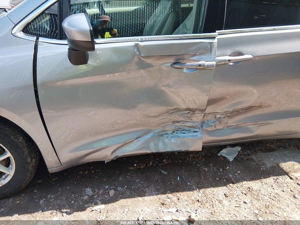 2C4RC1DG7MR549637 2021 CHRYSLER VOYAGER photo no. 6