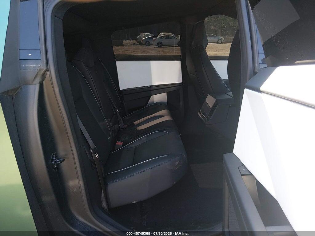 7G2CEHED5RA035716 2024 TESLA CYBERTRUCK photo no. 8