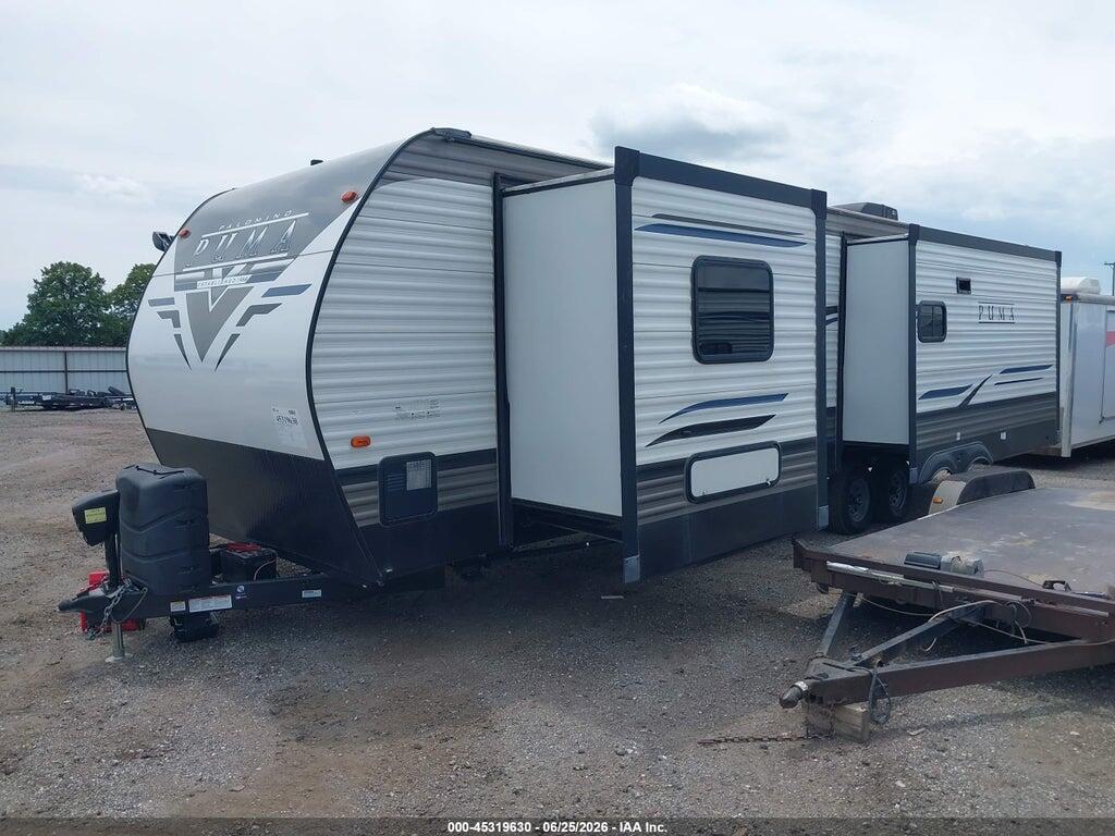 4X4TPUG21MP090497 2021 FOREST RIVER PALOMINO PUMA 31RLQS TRAVEL TRAILER photo no. 2