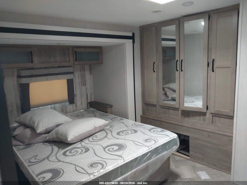 4X4TPUG21MP090497 2021 FOREST RIVER PALOMINO PUMA 31RLQS TRAVEL TRAILER photo no. 5