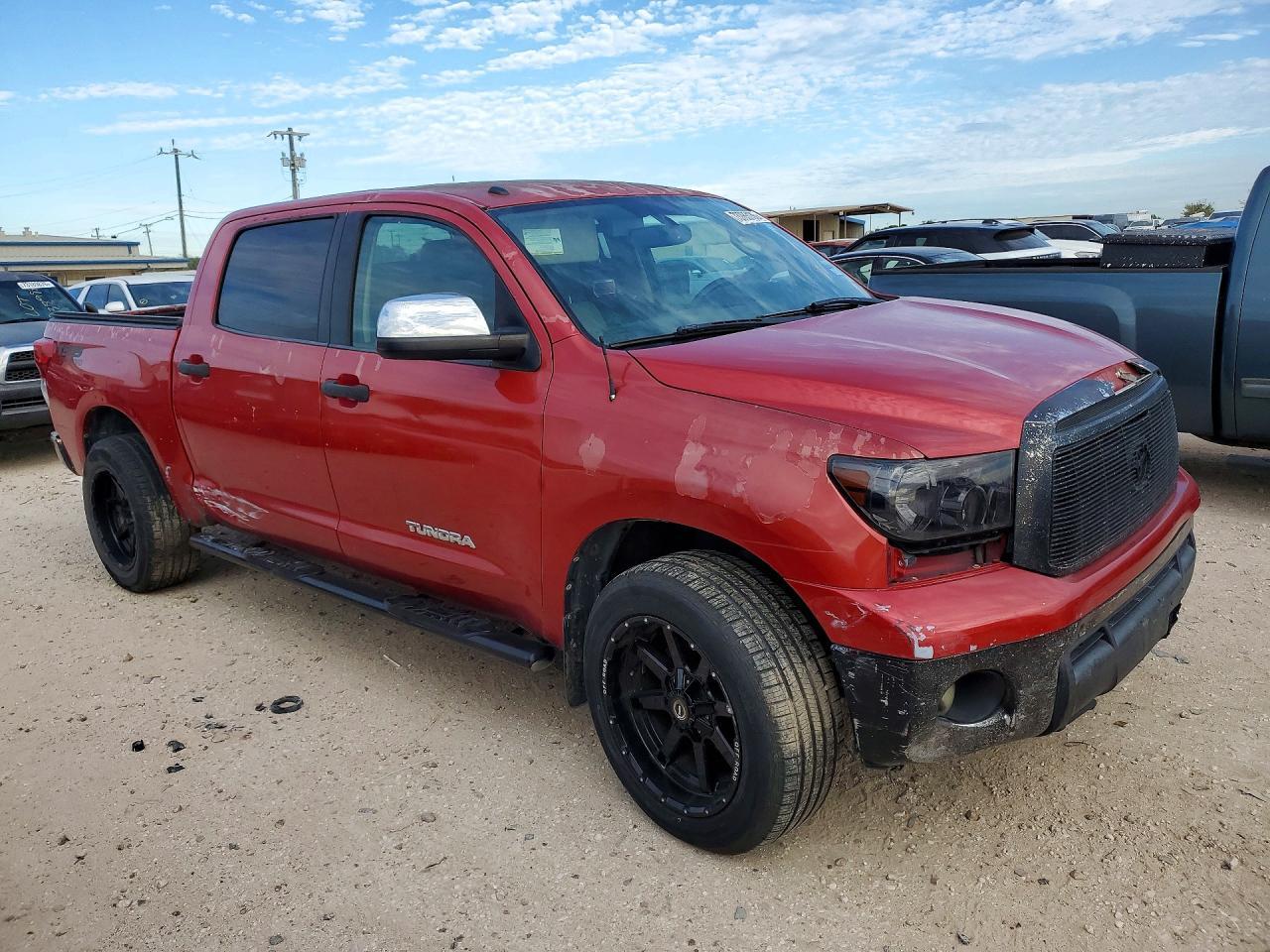 2012 TOYOTA TUNDRA CREWMAX SR5 — Фото 4 из 12