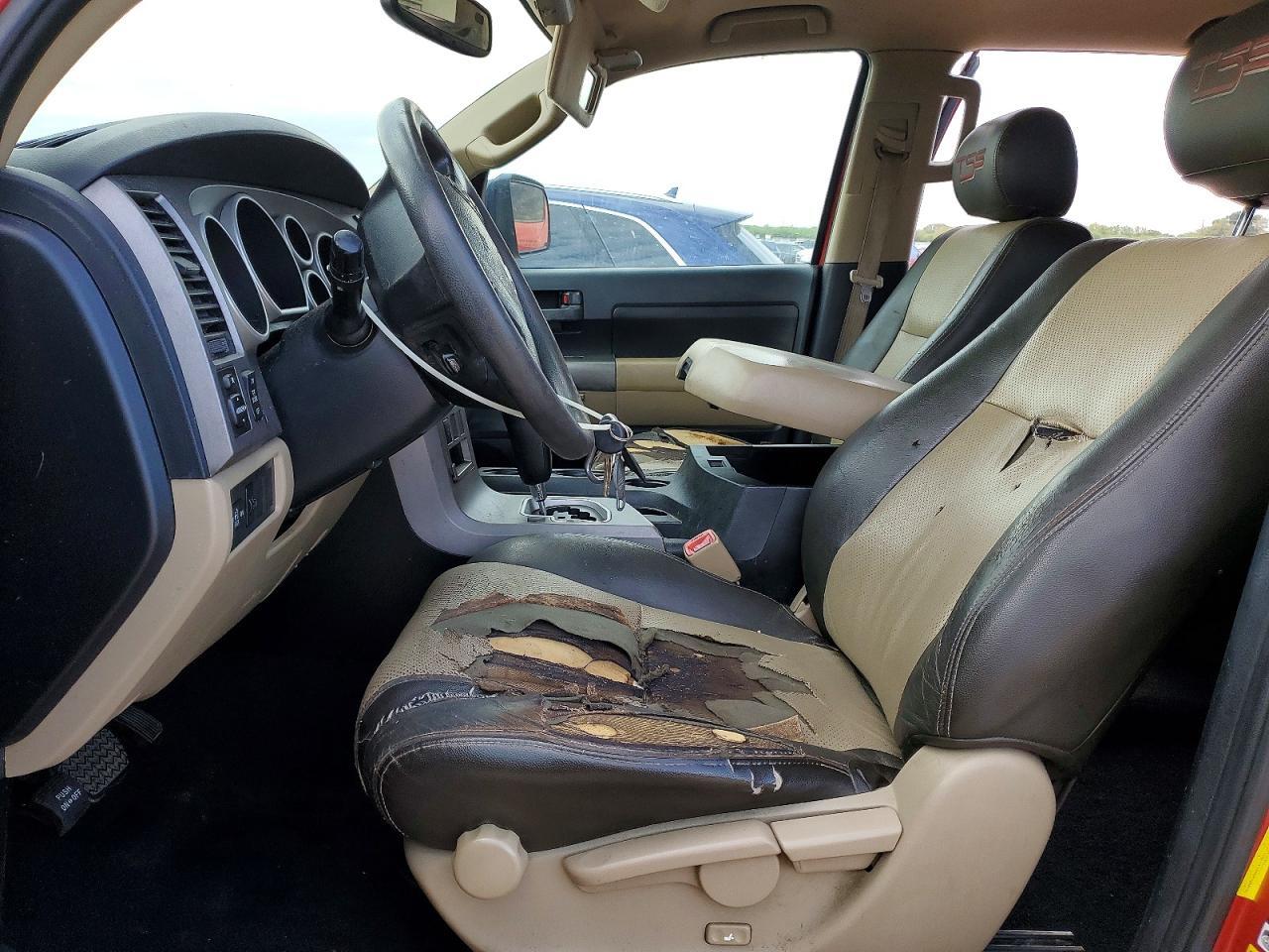 2012 TOYOTA TUNDRA CREWMAX SR5 — Фото 7 из 12