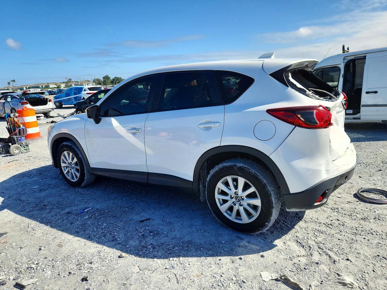 2015 MAZDA CX-5 TOURING — Фото 2 из 13