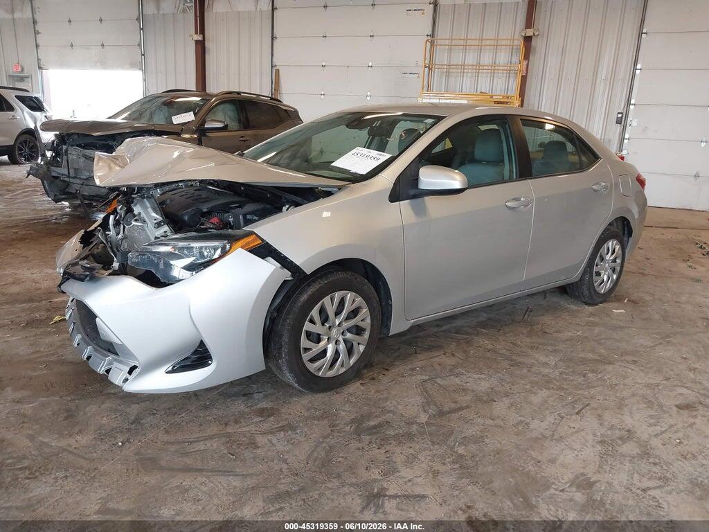 5YFBURHE7JP820505 2018 TOYOTA COROLLA photo no. 2