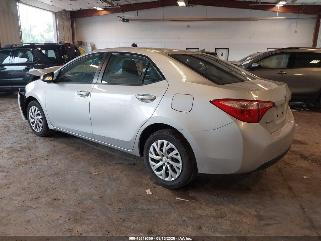 5YFBURHE7JP820505 2018 TOYOTA COROLLA photo no. 3