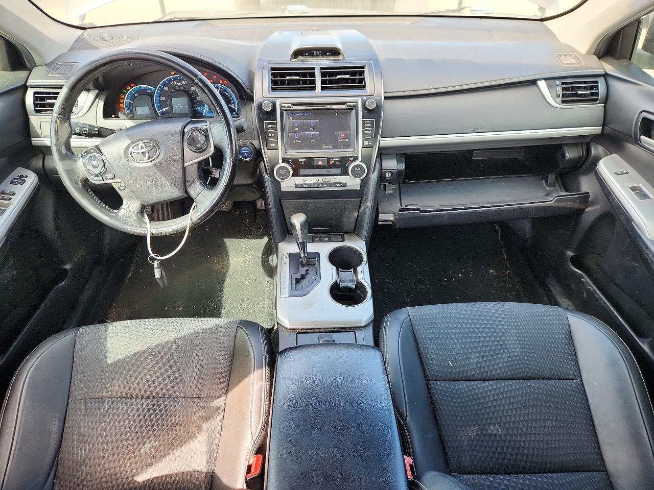 2014 TOYOTA CAMRY HYBRID SE — Фото 8 из 12