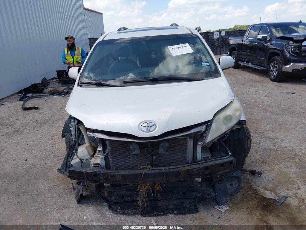 5TDYK3DC1FS557802 2015 TOYOTA SIENNA photo no. 12