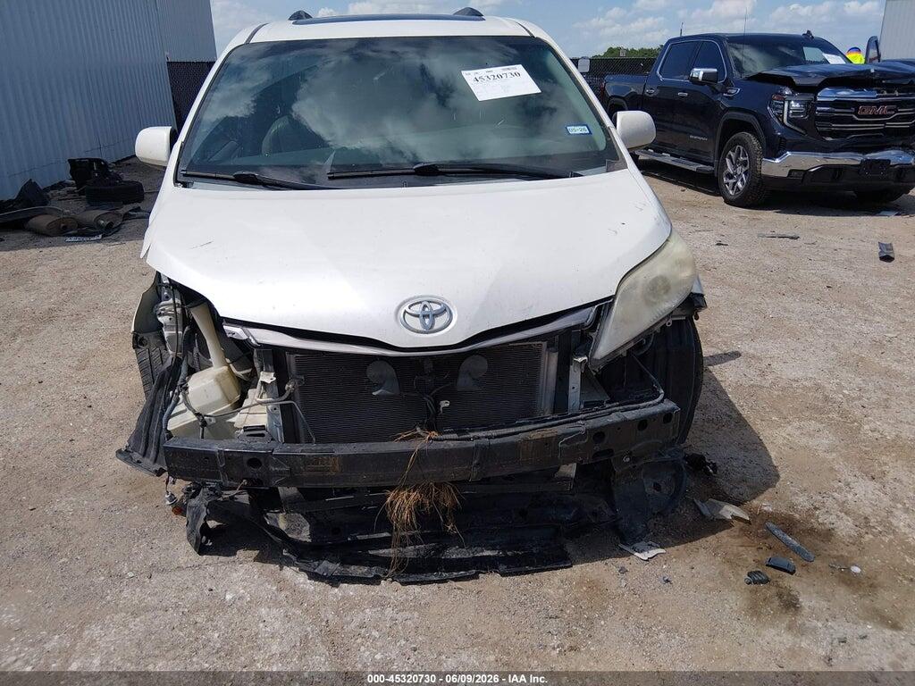5TDYK3DC1FS557802 2015 TOYOTA SIENNA photo no. 6