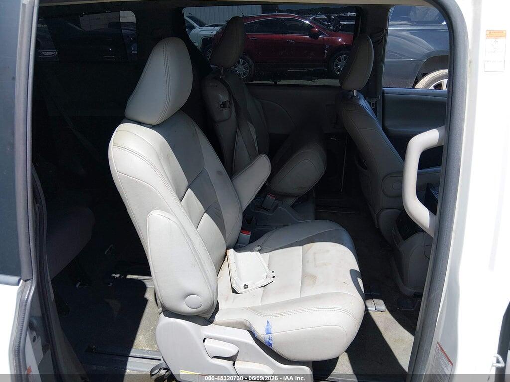 5TDYK3DC1FS557802 2015 TOYOTA SIENNA photo no. 8