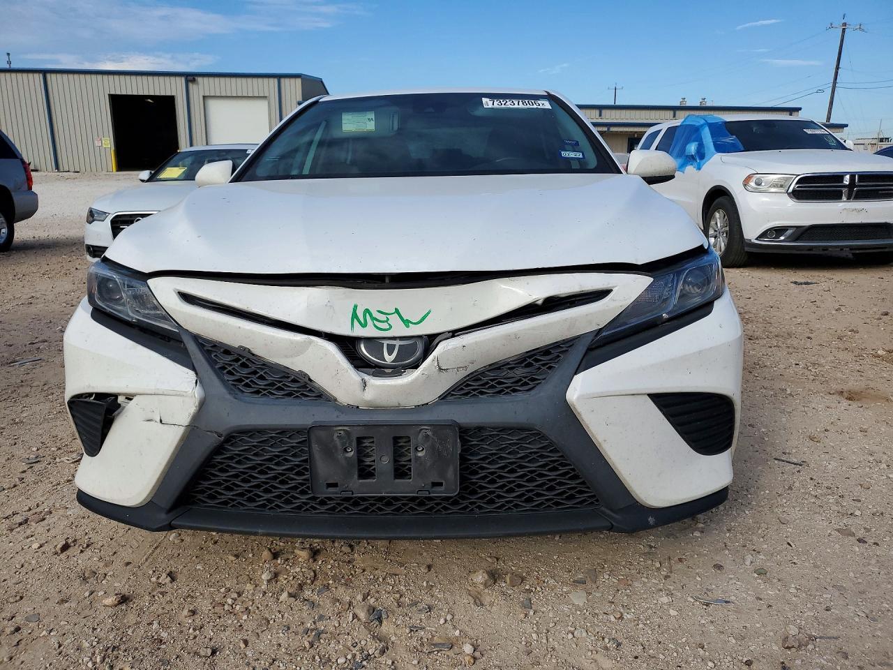 2020 TOYOTA CAMRY — Фото 5 из 12