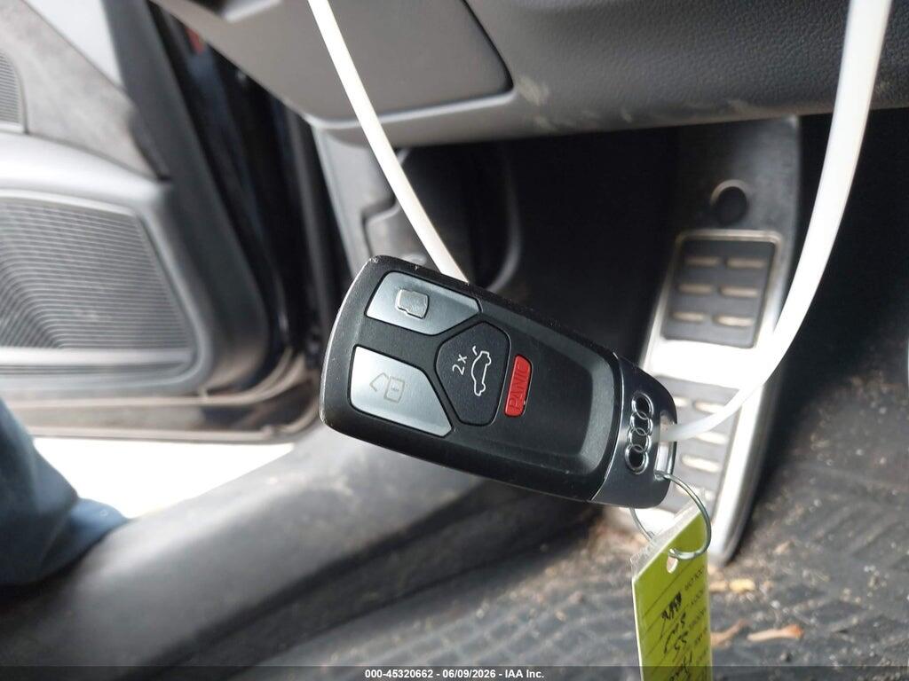 WAUB4CF54KA064599 2019 AUDI S5 photo no. 11