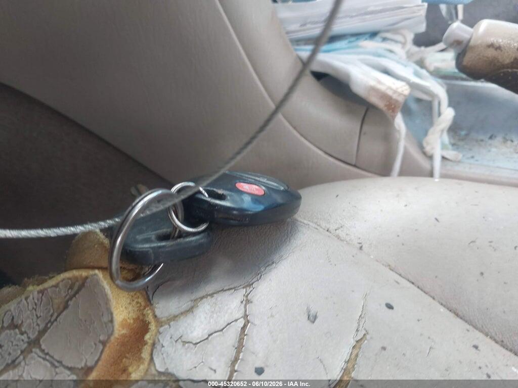 4T1CA38P94U020108 2004 TOYOTA CAMRY SOLARA photo no. 11