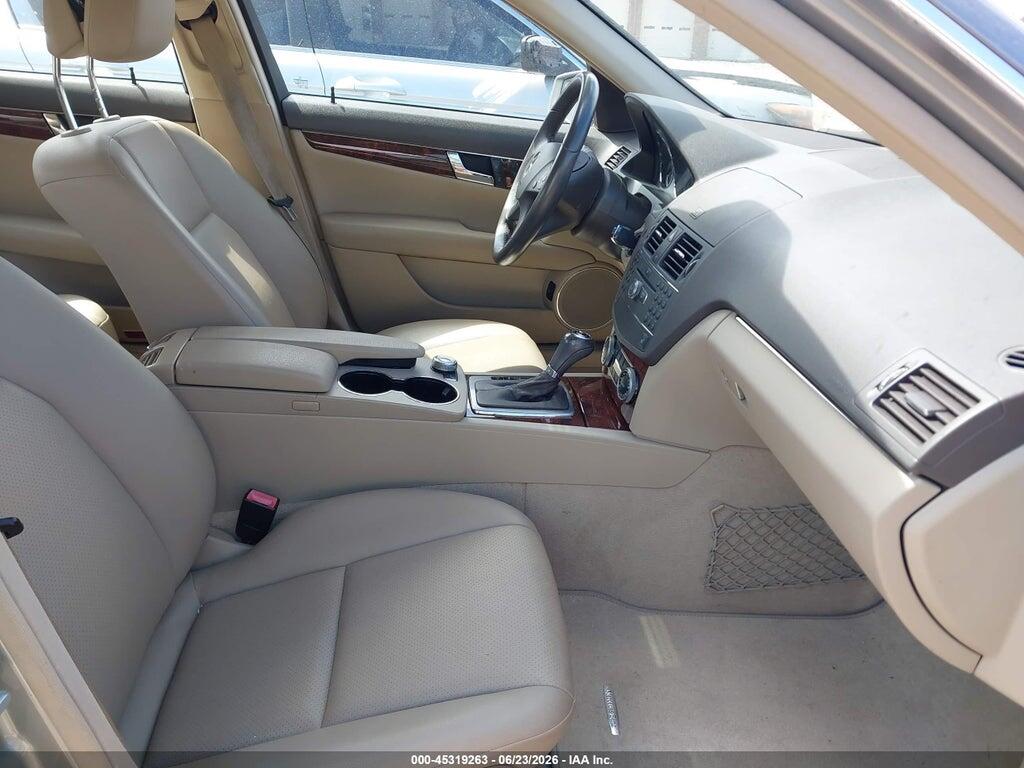 WDDGF5EB8AR123147 2010 MERCEDES-BENZ C 300 photo no. 5