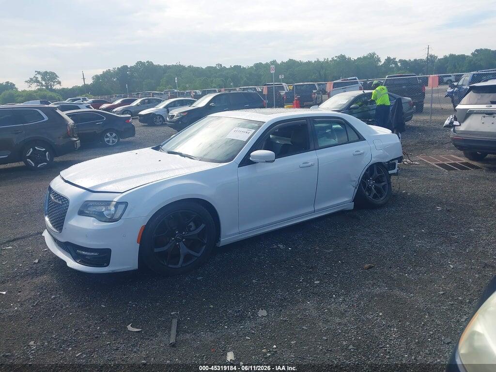 2C3CCABT7PH657891 2023 CHRYSLER 300 photo no. 2