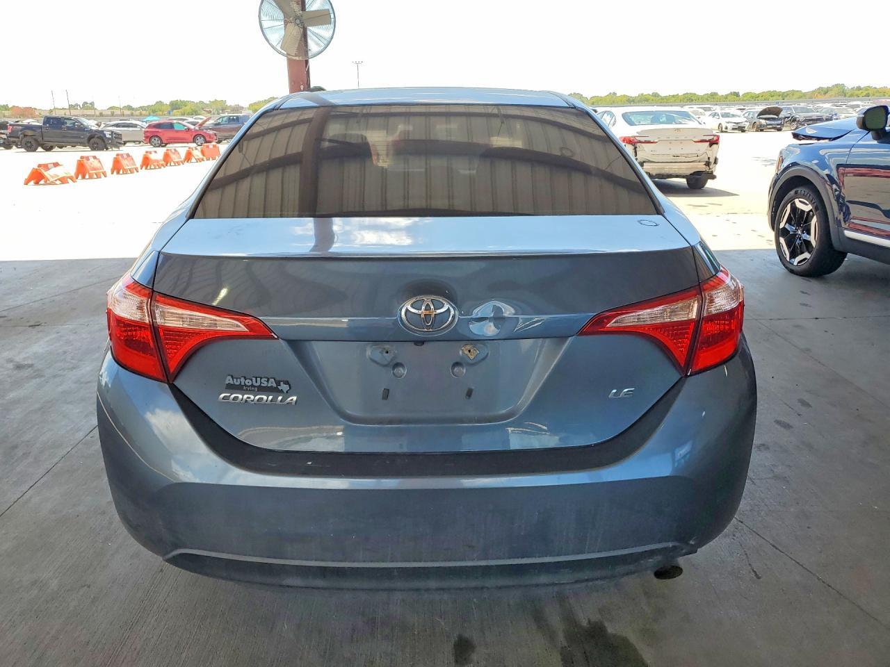 2018 TOYOTA COROLLA LE — Фото 12 из 16