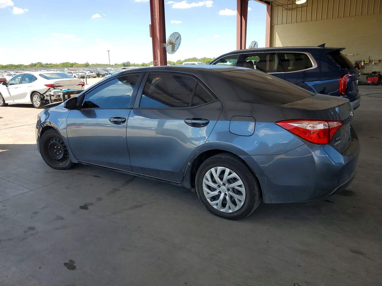 2018 TOYOTA COROLLA LE — Фото 4 из 16