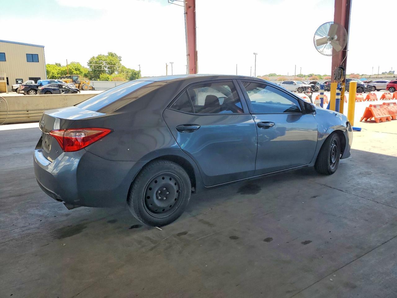 2018 TOYOTA COROLLA LE — Фото 5 из 16