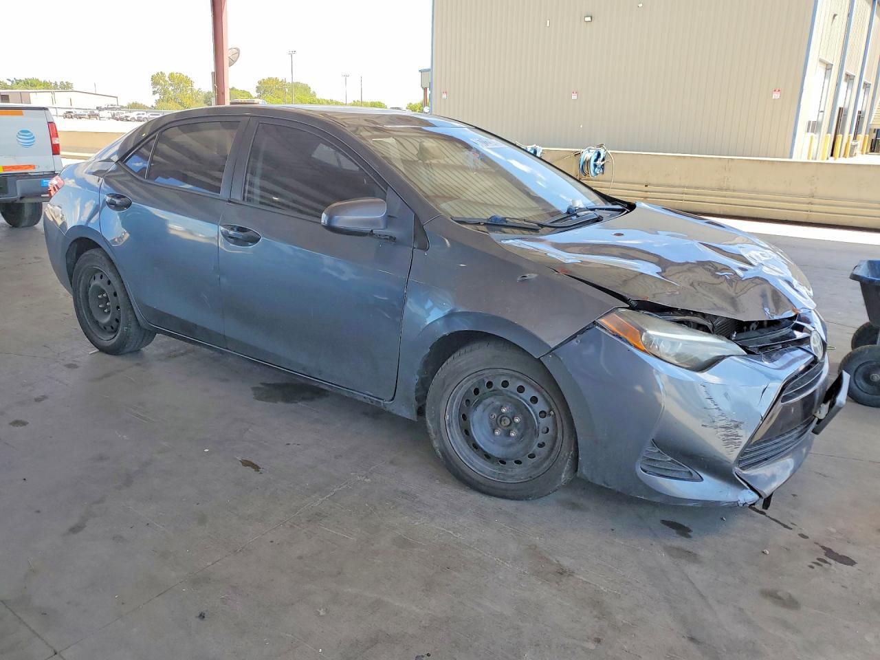2018 TOYOTA COROLLA LE — Фото 8 из 16