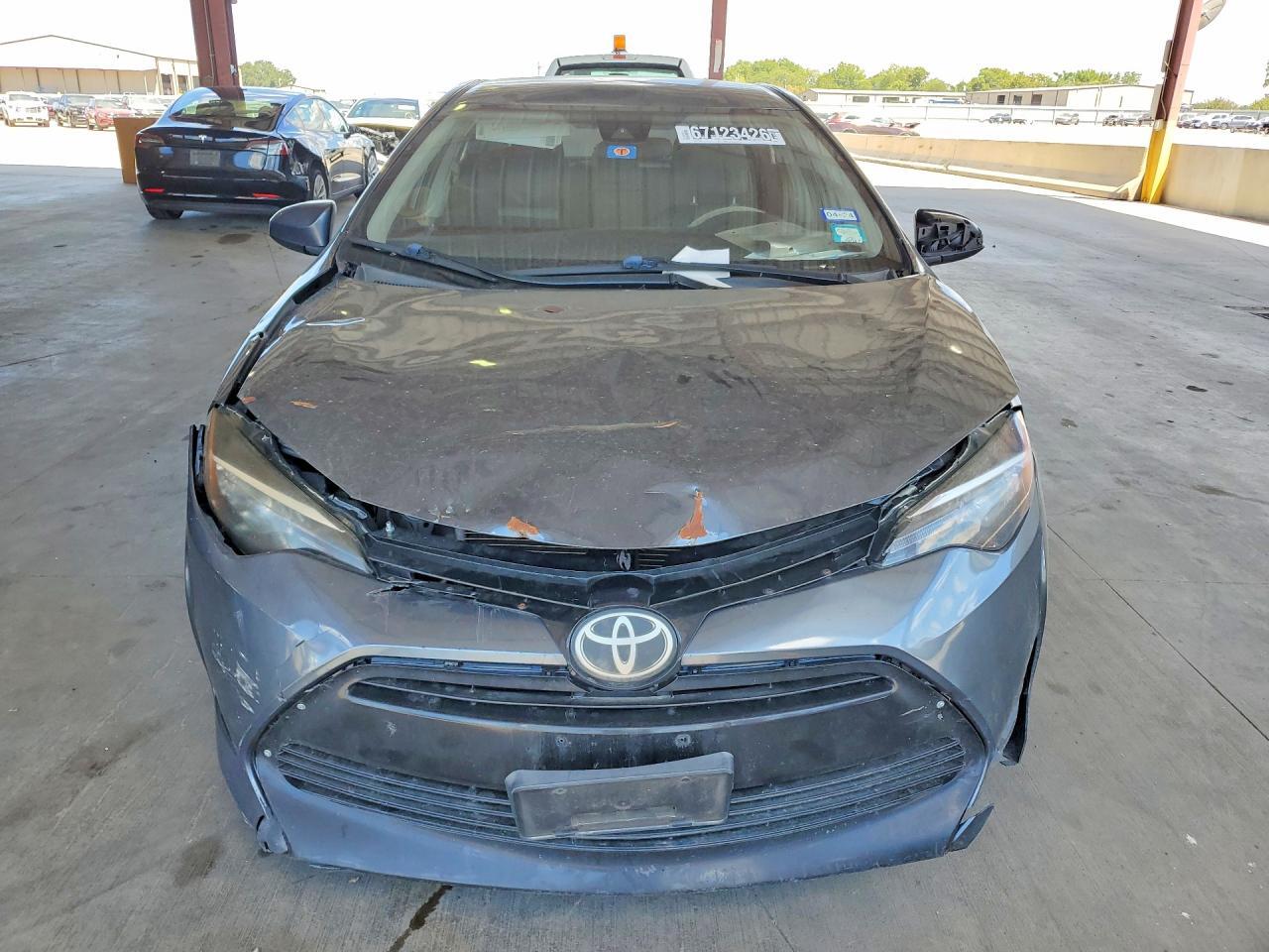 2018 TOYOTA COROLLA LE — Фото 9 из 16
