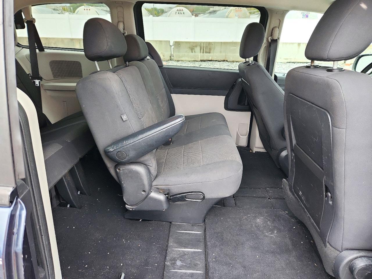 2008 DODGE GRAND CARAVAN SE — Фото 11 из 14