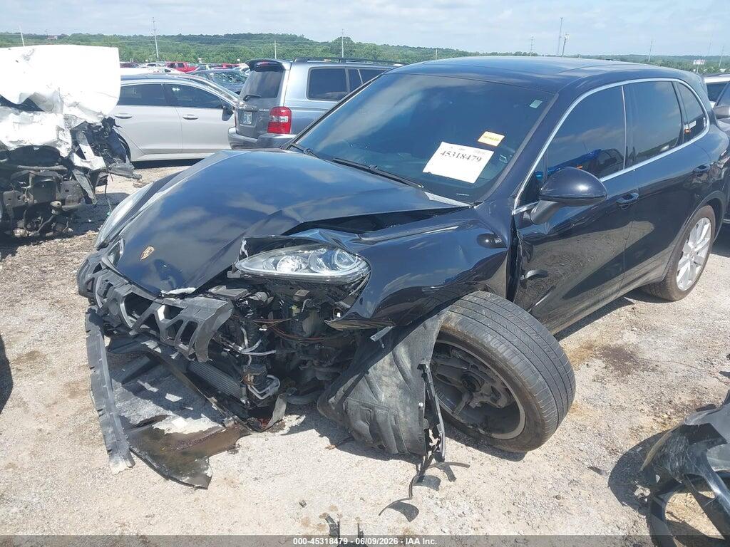 WP1AA2A28DLA07181 2013 PORSCHE CAYENNE photo no. 2