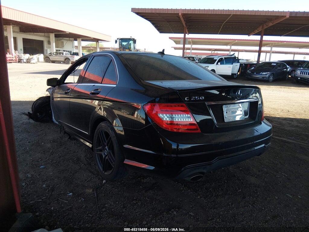 WDDGF4HB7ER310150 2014 MERCEDES-BENZ C 250 photo no. 3