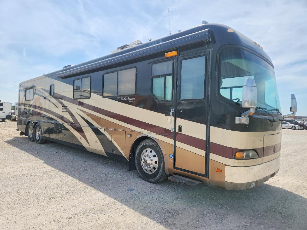 2002 MONACO COACH RV
