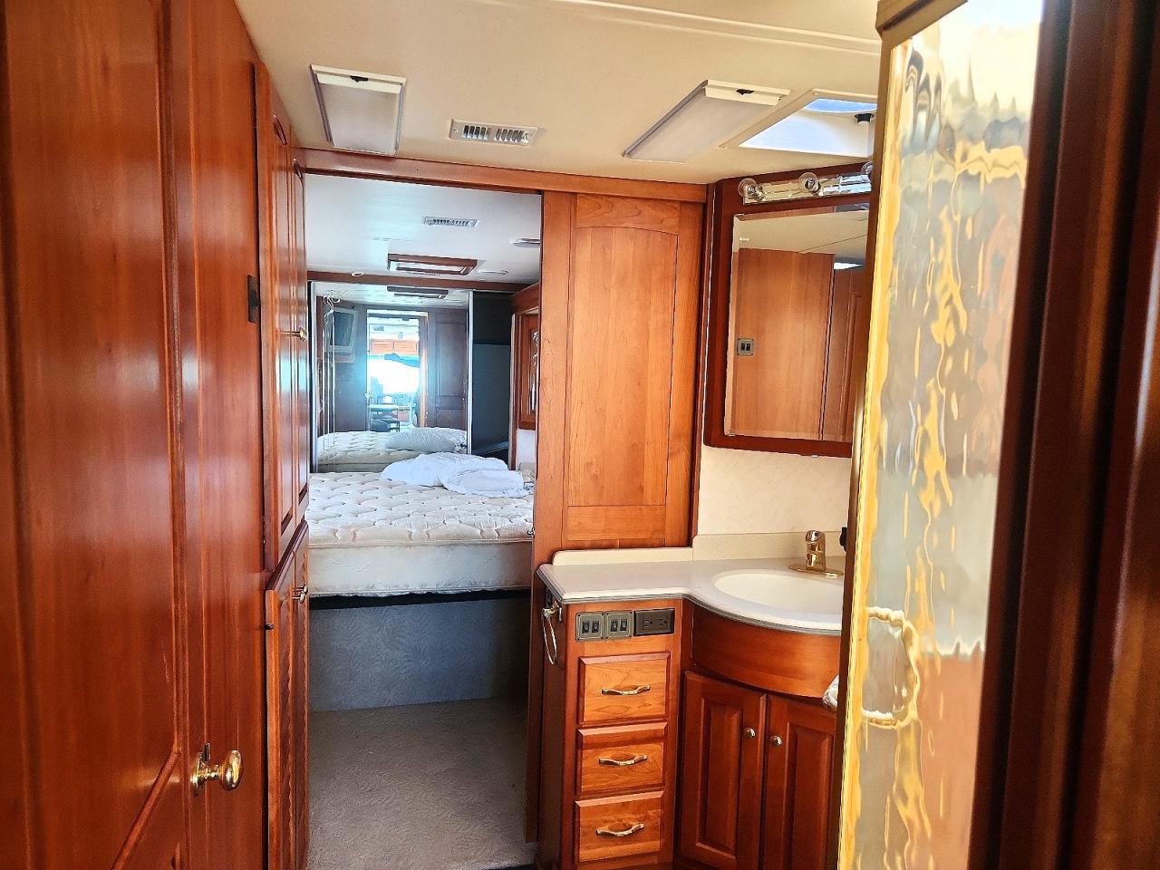 2002 MONACO COACH RV — Фото 6 из 10