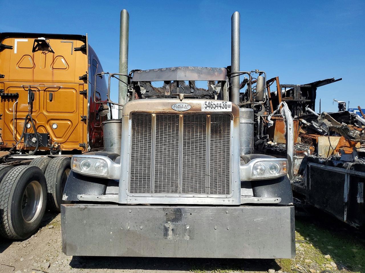 2007 PETERBILT 379 SEMI TRUCK — Фото 9 из 10