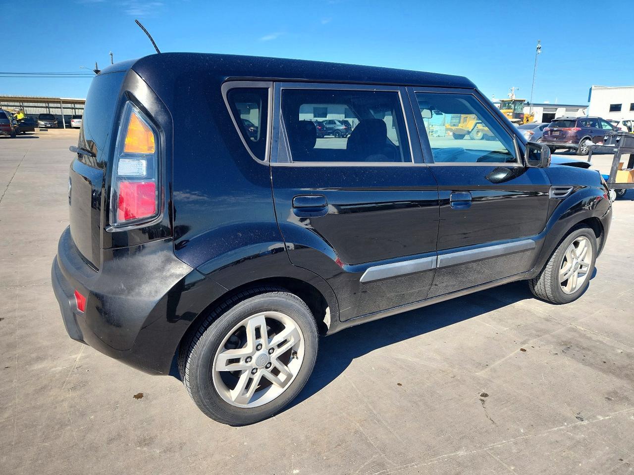 2010 KIA SOUL + — Фото 3 из 13
