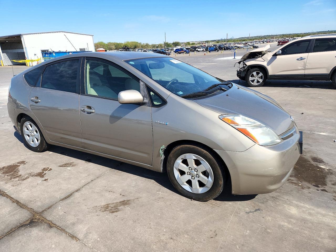 2008 TOYOTA PRIUS BASE — Фото 4 из 12
