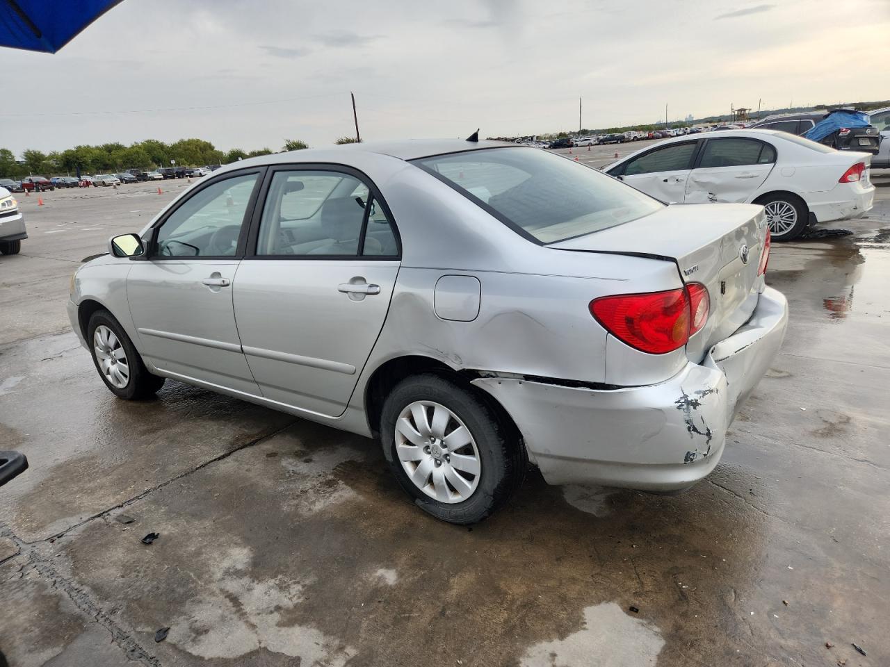 2004 TOYOTA COROLLA LE — Фото 2 из 12