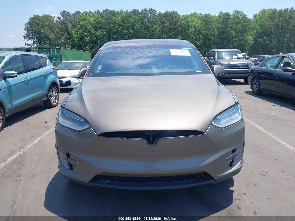 5YJXCBE24GF005483 2016 TESLA MODEL X photo no. 12