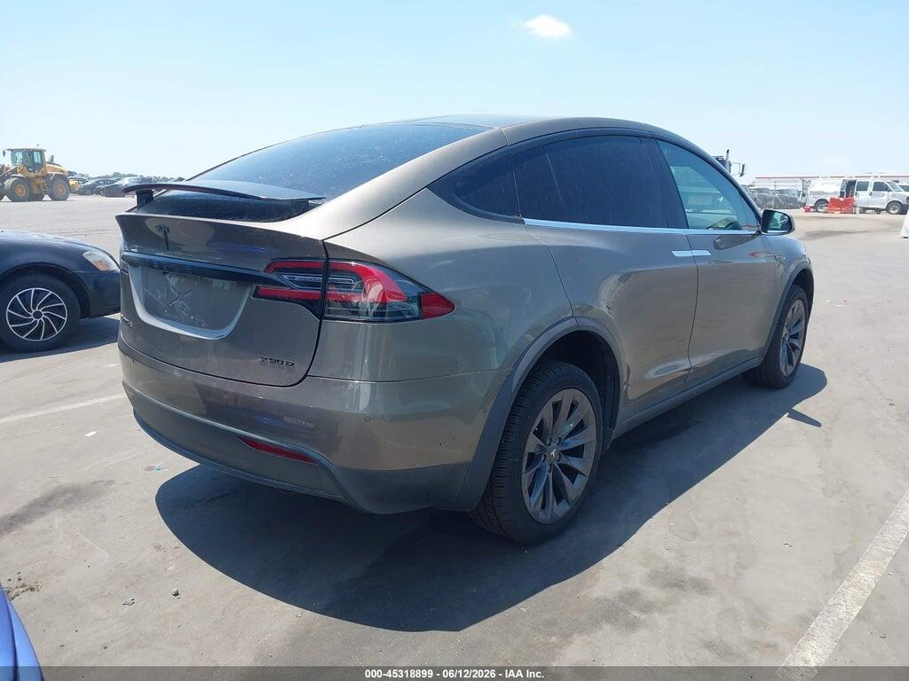 5YJXCBE24GF005483 2016 TESLA MODEL X photo no. 4
