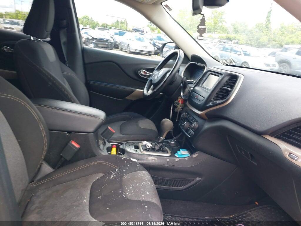 1C4PJMCX7JD500484 2018 JEEP CHEROKEE photo no. 5