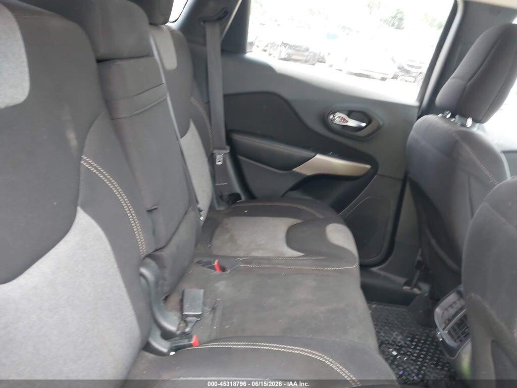 1C4PJMCX7JD500484 2018 JEEP CHEROKEE photo no. 8