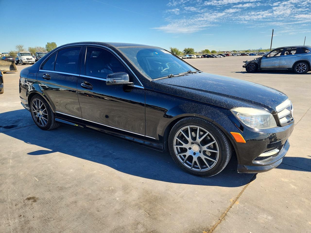 2011 MERCEDES-BENZ C 300 4MATIC — Фото 4 из 12